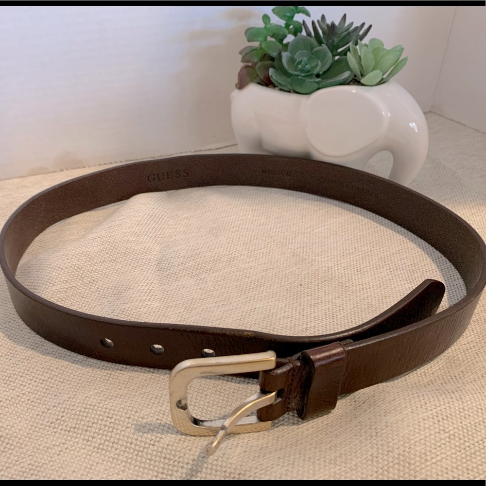 GUESS original vintage leather belt